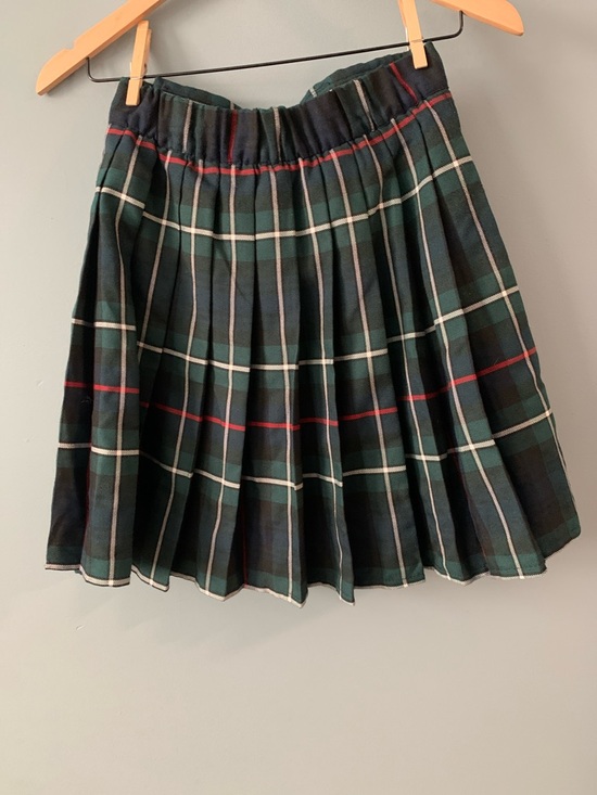 Kids Plaid Tartan Kilt in Green and Navy - Picture 3 of 6